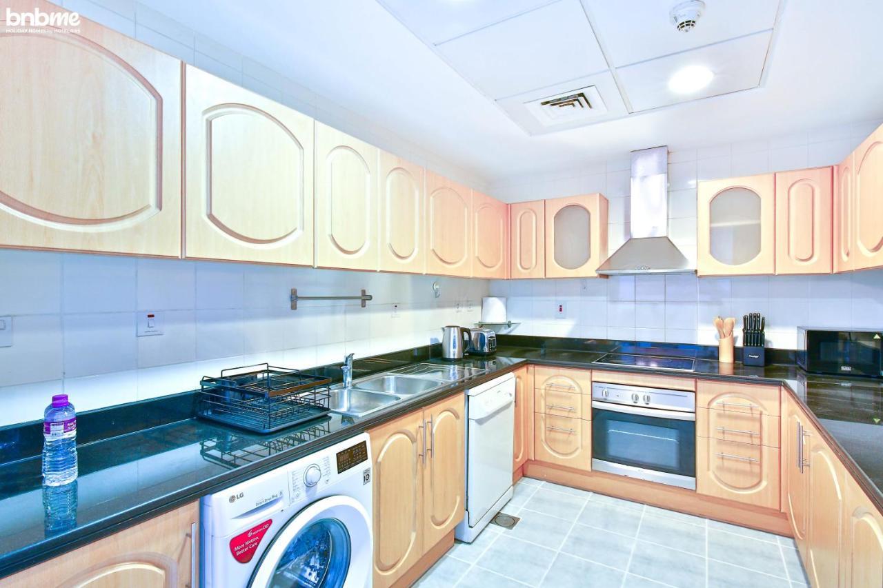 Bnbmehomes - Sit Back & Enjoy Seeing The Luxury Yachts Drive By - B67 Дубай Екстериор снимка