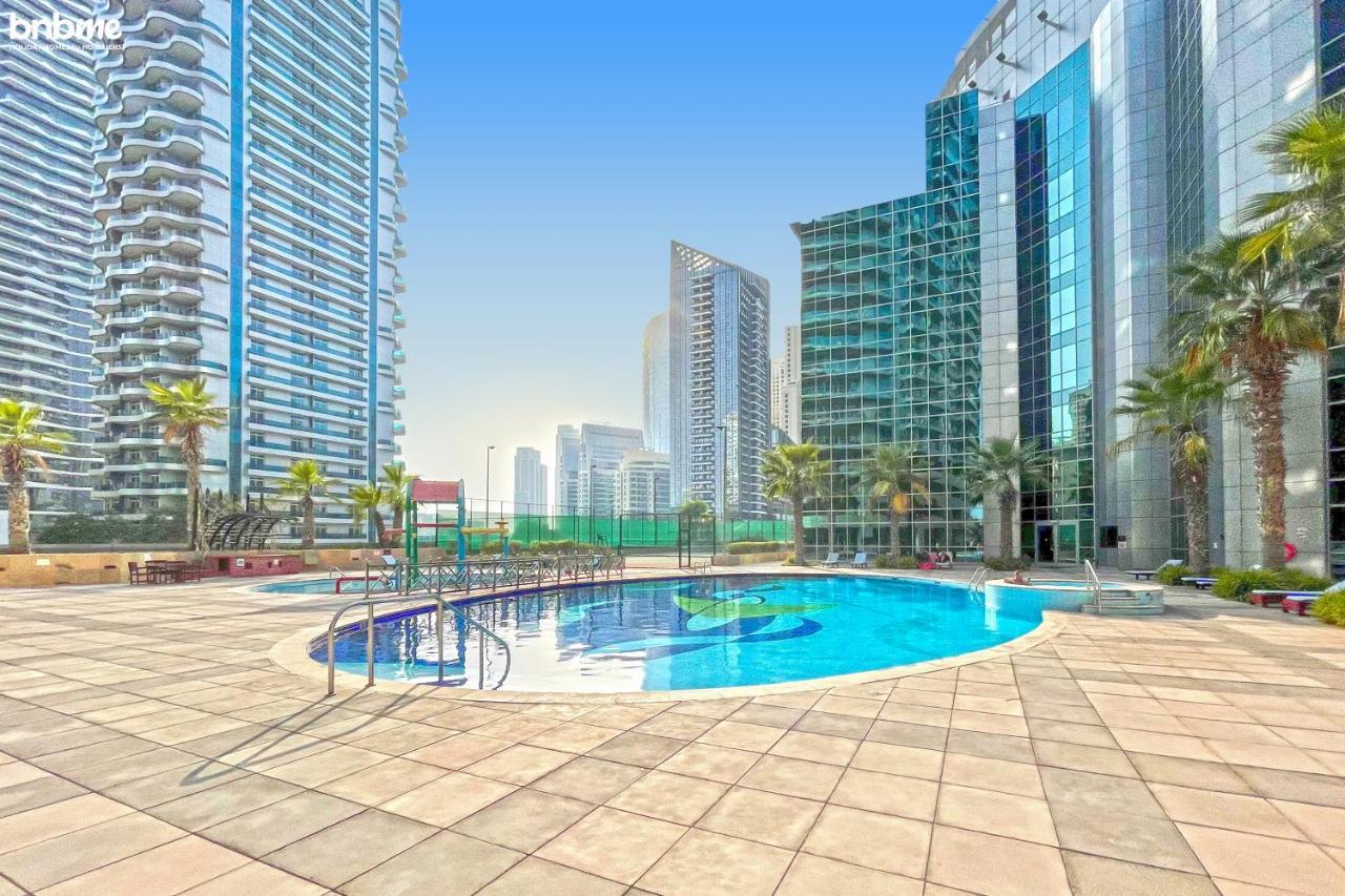 Bnbmehomes - Sit Back & Enjoy Seeing The Luxury Yachts Drive By - B67 Дубай Екстериор снимка