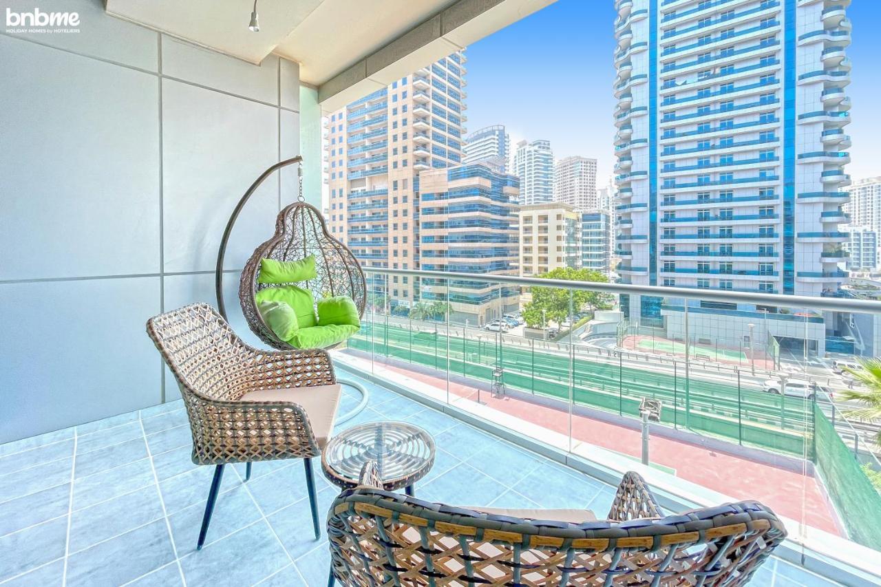 Bnbmehomes - Sit Back & Enjoy Seeing The Luxury Yachts Drive By - B67 Дубай Екстериор снимка